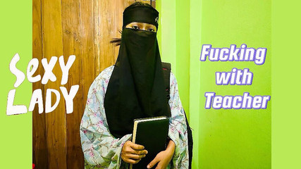 مارس الجنس المعلم طالبه مثير واستمتع بالوقت الرومانسي