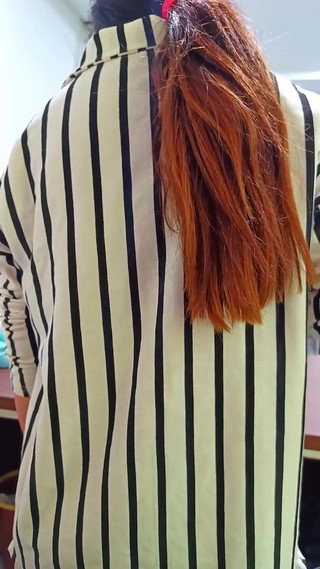 لعب الأدوار سكرتير مكتبي يقدم لي وظيفة اليد في المكتب