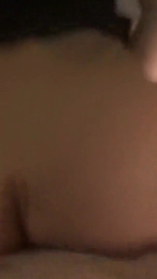 لقد مارست الجنس مع زوجة أبي المصرية - فهي مثيرة للغاية وتحب الإباحية