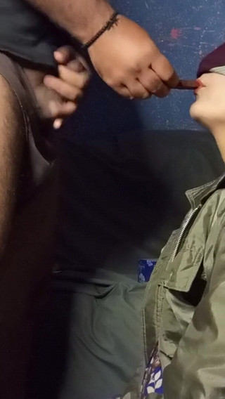 طعم اللعبة مع الوجه الكامل