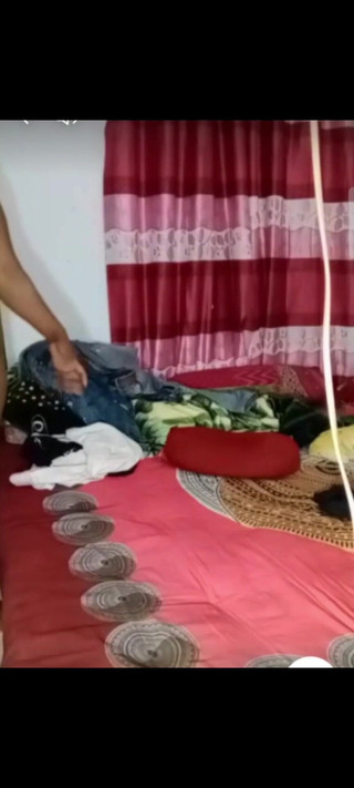 منتديات قرنية bhabhi مارس الجنس من الصعب قبل زوجها.