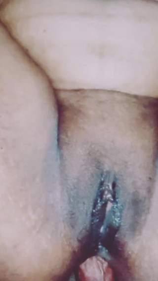 عن قرب الشرج أول مرة بدأ الهندي Bhabi في البكاء المؤلم