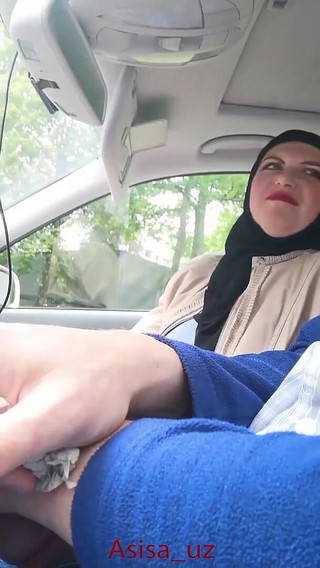 رتبنا أنا وصديقي للذهاب للتسوق.