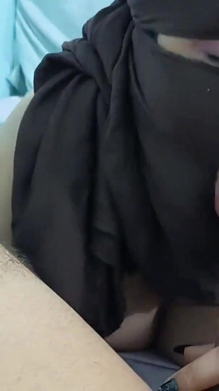 مص ولعق شارموتا مصرية تمص قضيب عشيقها. الجنس العربي المصري بصوت واضح