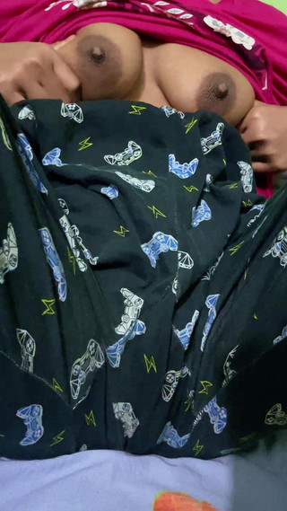 ماسترباتيون الإناث